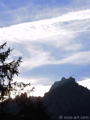 Drei Schwestern im Herbst